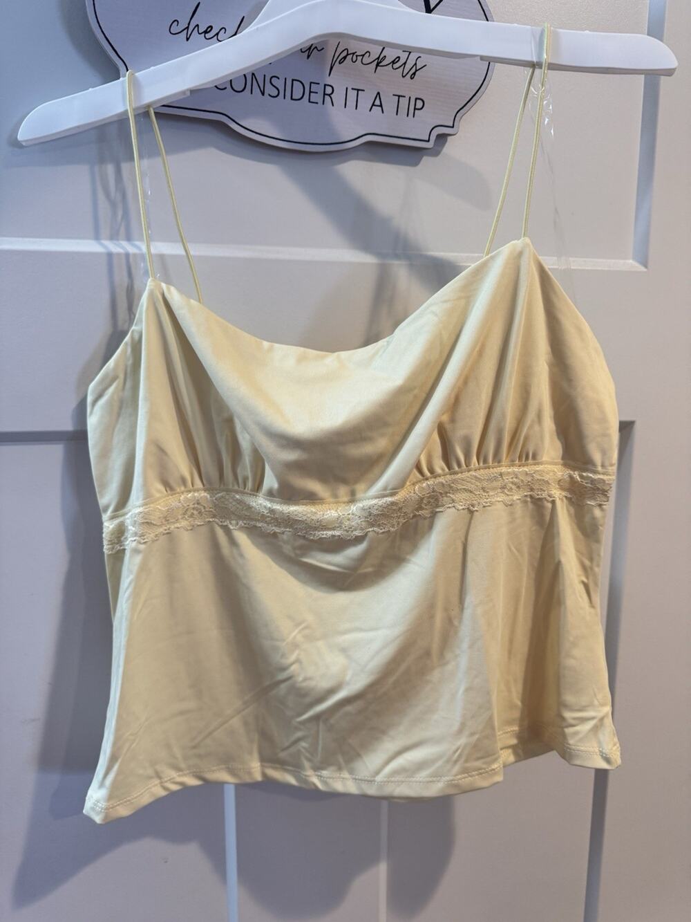 Wide Fable Women’s Yellow Lace Trim Tank Top Size Medium NWT